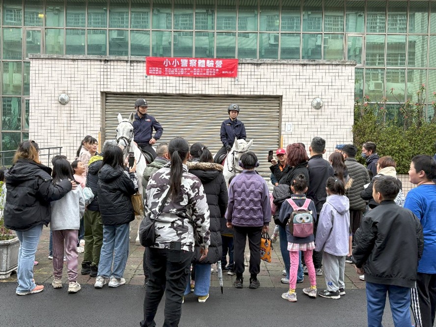 114年3月8日配合中和區秀山國小辦理「小小警察體驗活動暨犯罪預防宣導活動」案1
