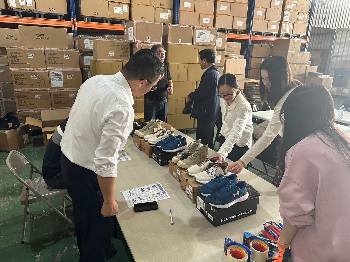 勤務鞋驗收現場照片